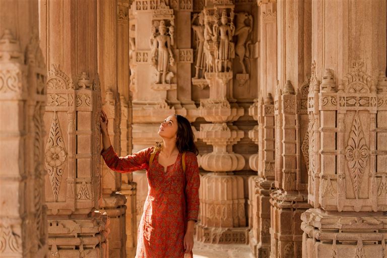 Vom Taj Mahal zum Fuße des Himalayas ©:Oleh_Slobodeniuk/istock